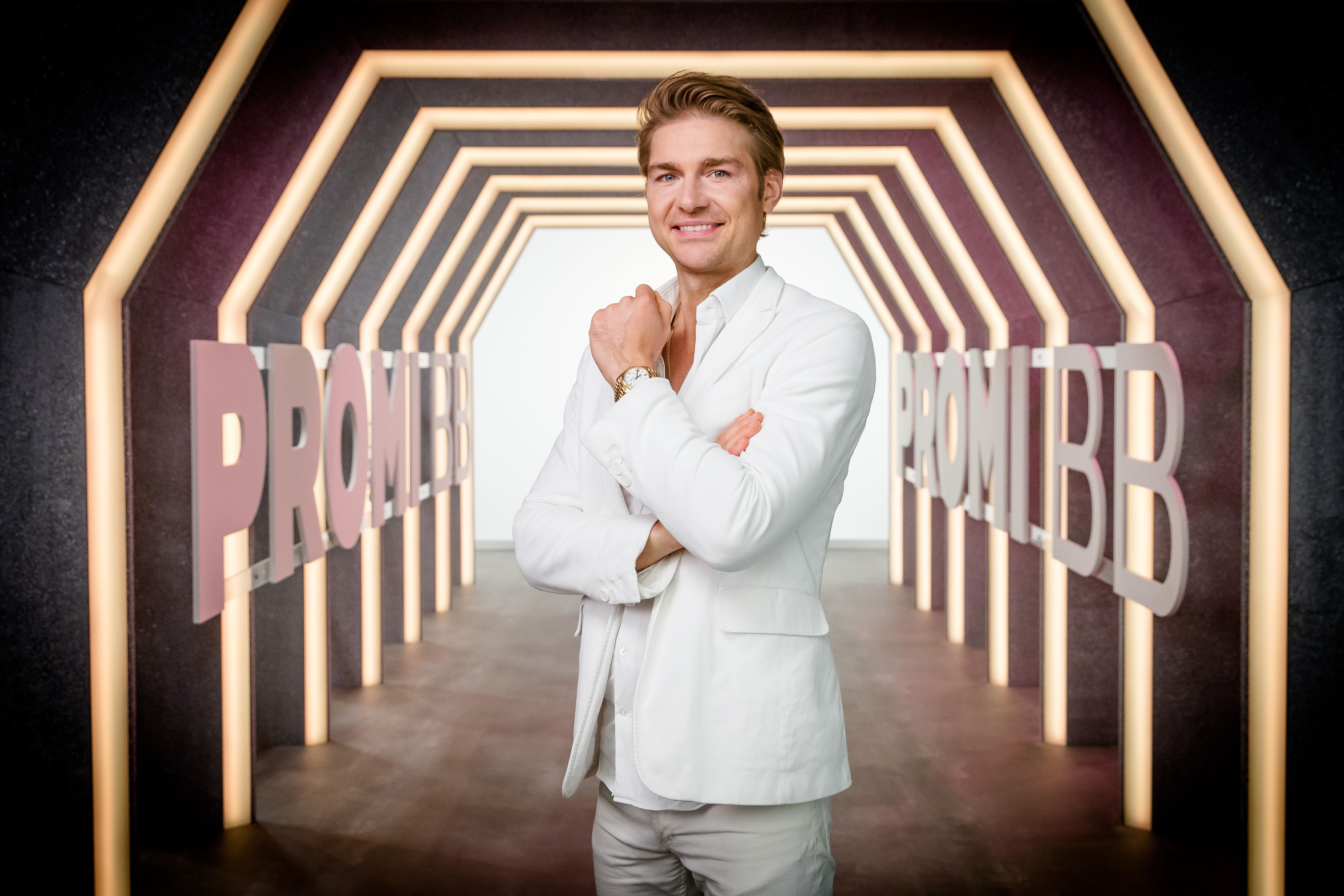 Bild zum Thema "Promi Big Brother" 2022 - Diese Promis sind dabei