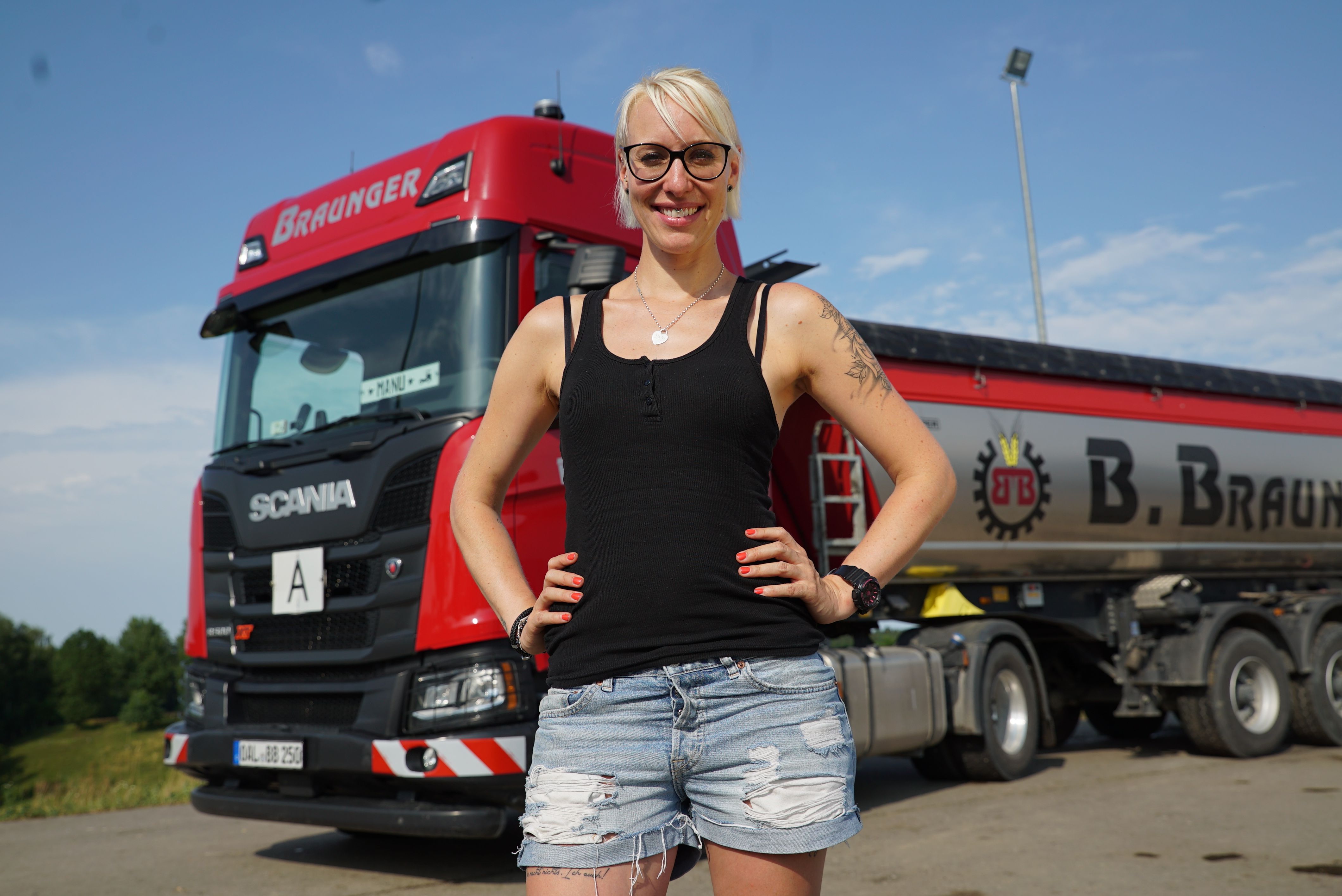 Bild zum Thema "Trucker Babe" Manuela Richter