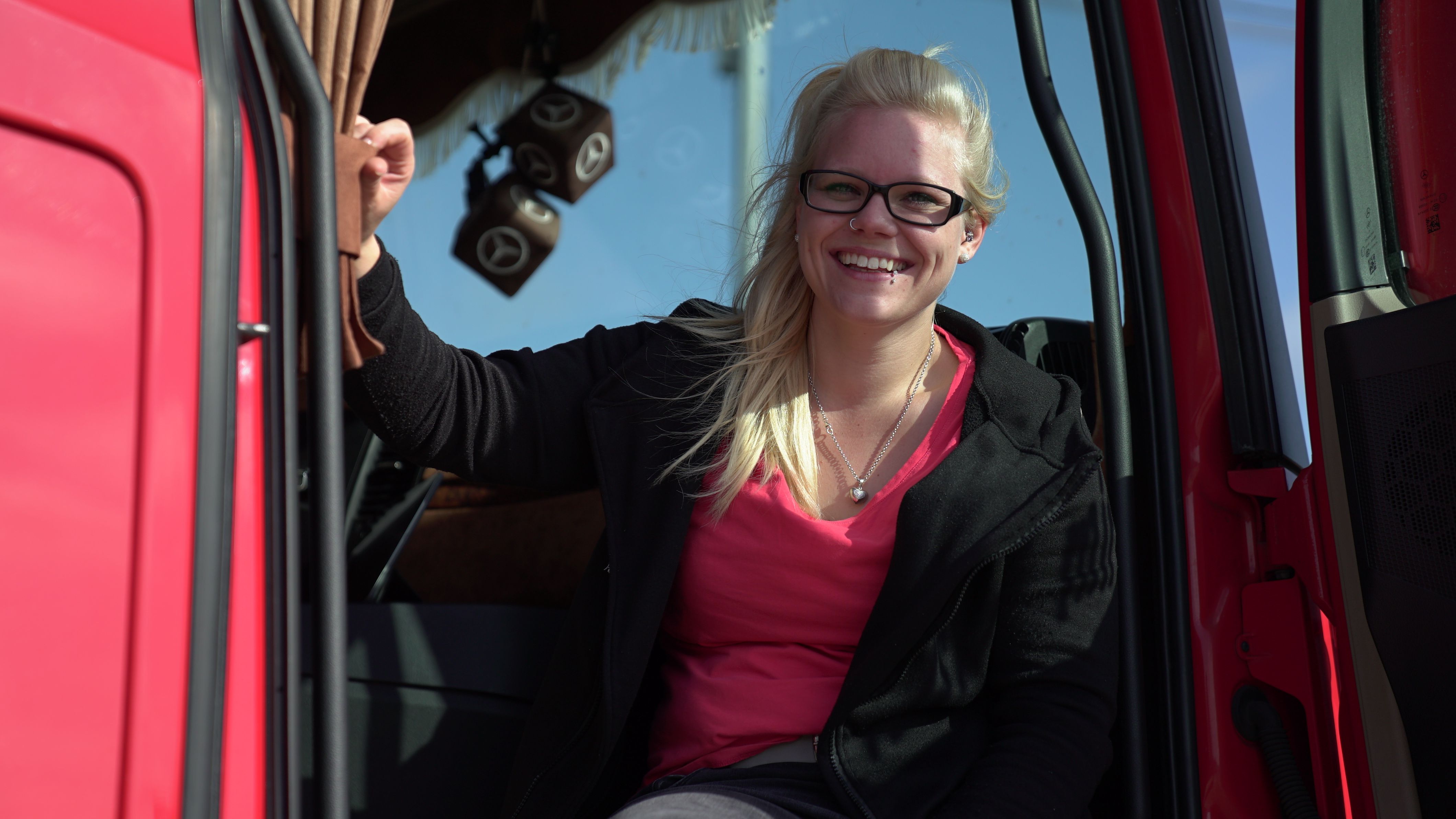 Bild zum Thema "Trucker Babe" Manu Schuhmacher