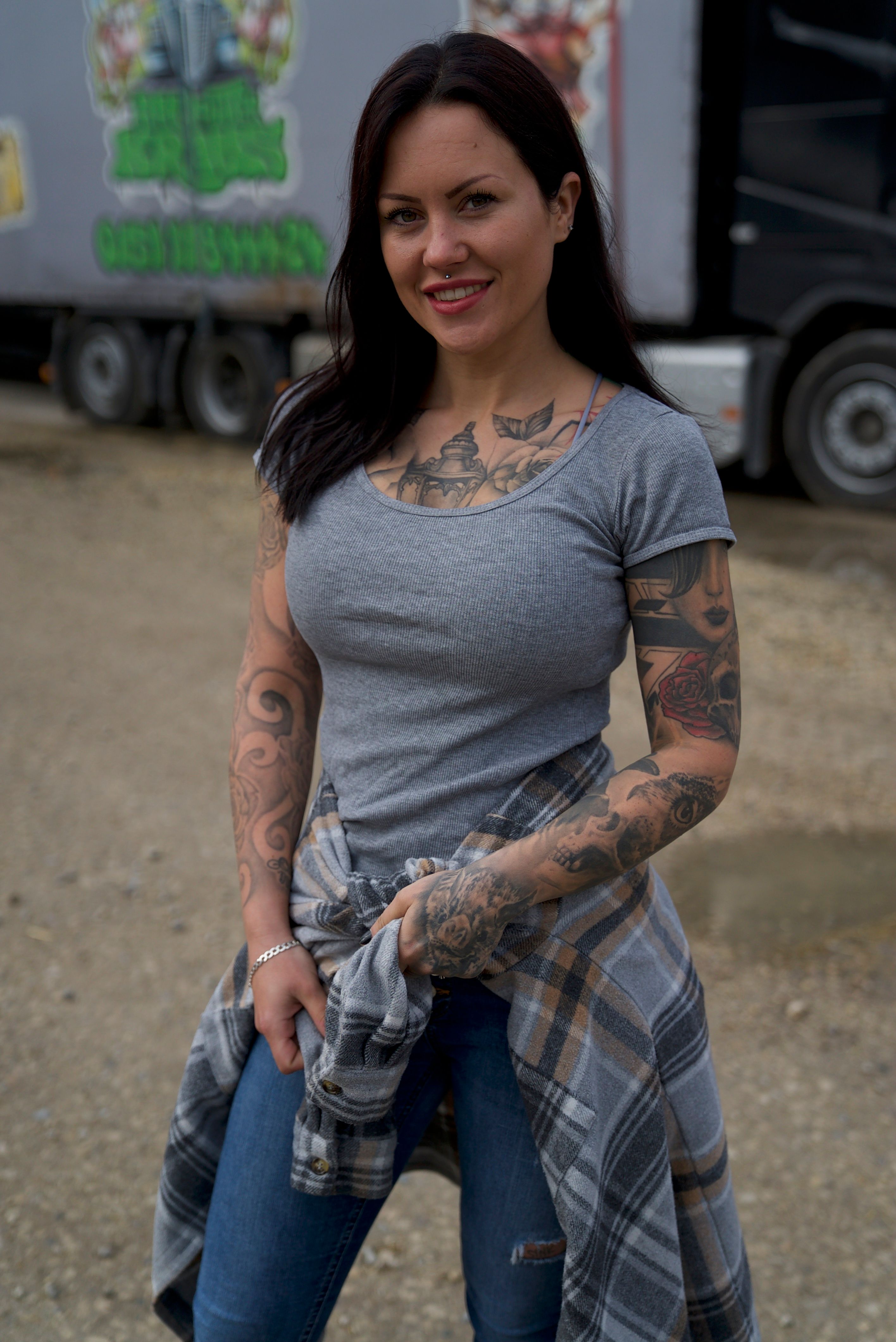 Bild zum Thema "Trucker Babe" Gina Kraus