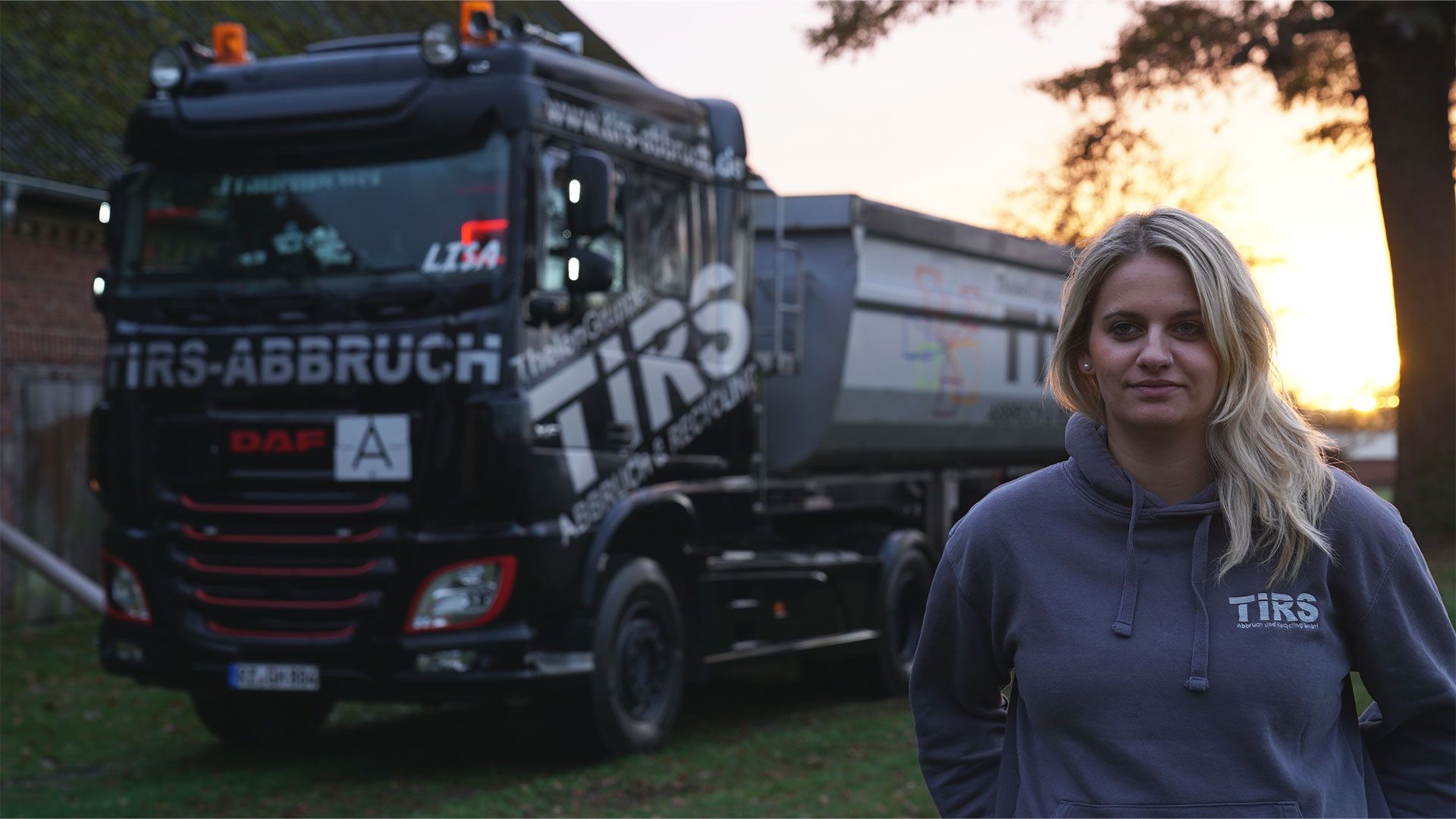Bild zum Thema "Trucker Babe" Lisa Seyfert