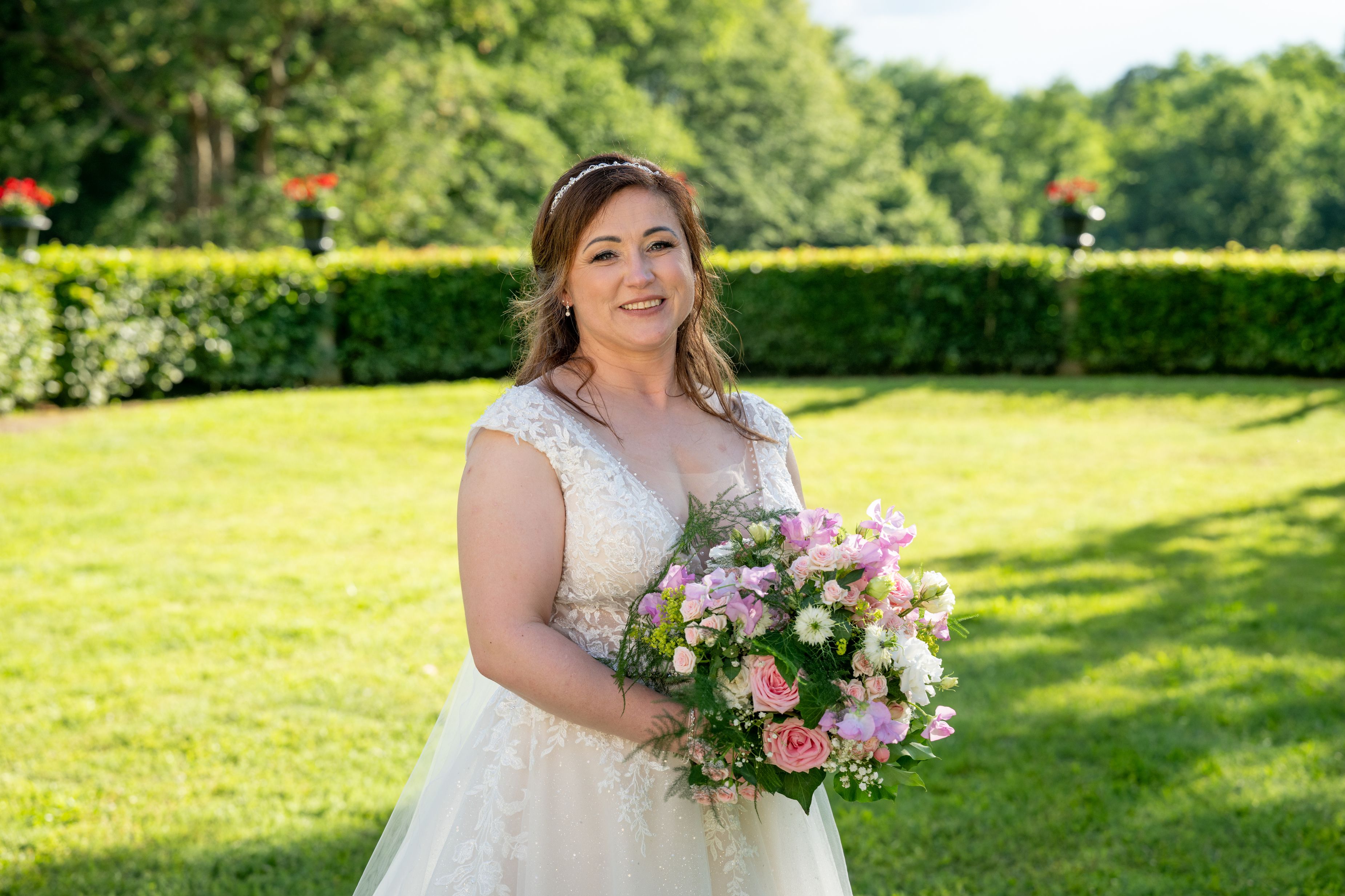 Bild zum Thema "Hochzeit auf den ersten Blick" 2024: Alle Single-Frauen in der Galerie-Übersicht